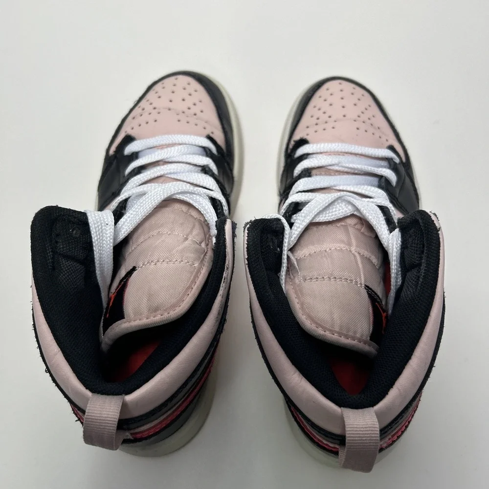 Nike Air Jordan 1 Mid Sneaker (PS) Sz 2.5Y Women's Sz 4 Pink/Infrared 640734-604